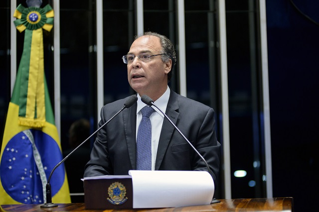 Plenário do Senado Federal durante sessão não deliberativa.  Em discurso, senador Fernando Bezerra Coelho (PSB-PE).  Foto: Jefferson Rudy/Agência Senado