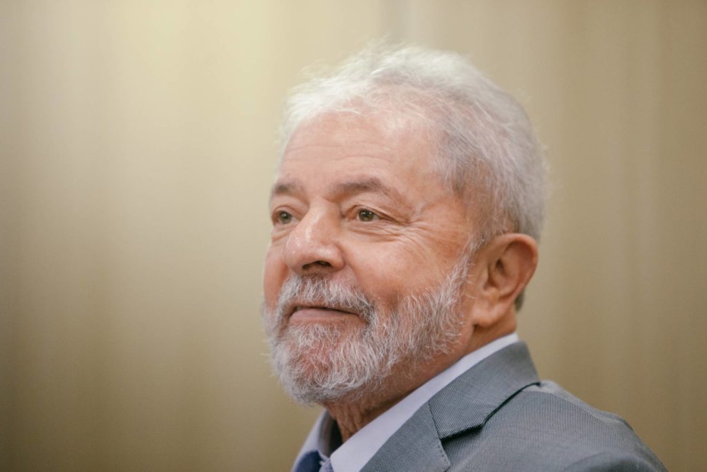 O ex-presidente Lula, durante a entrevista desta sexta-feira, na superintendência da PF em Curitiba. ISABELLA LANAVE